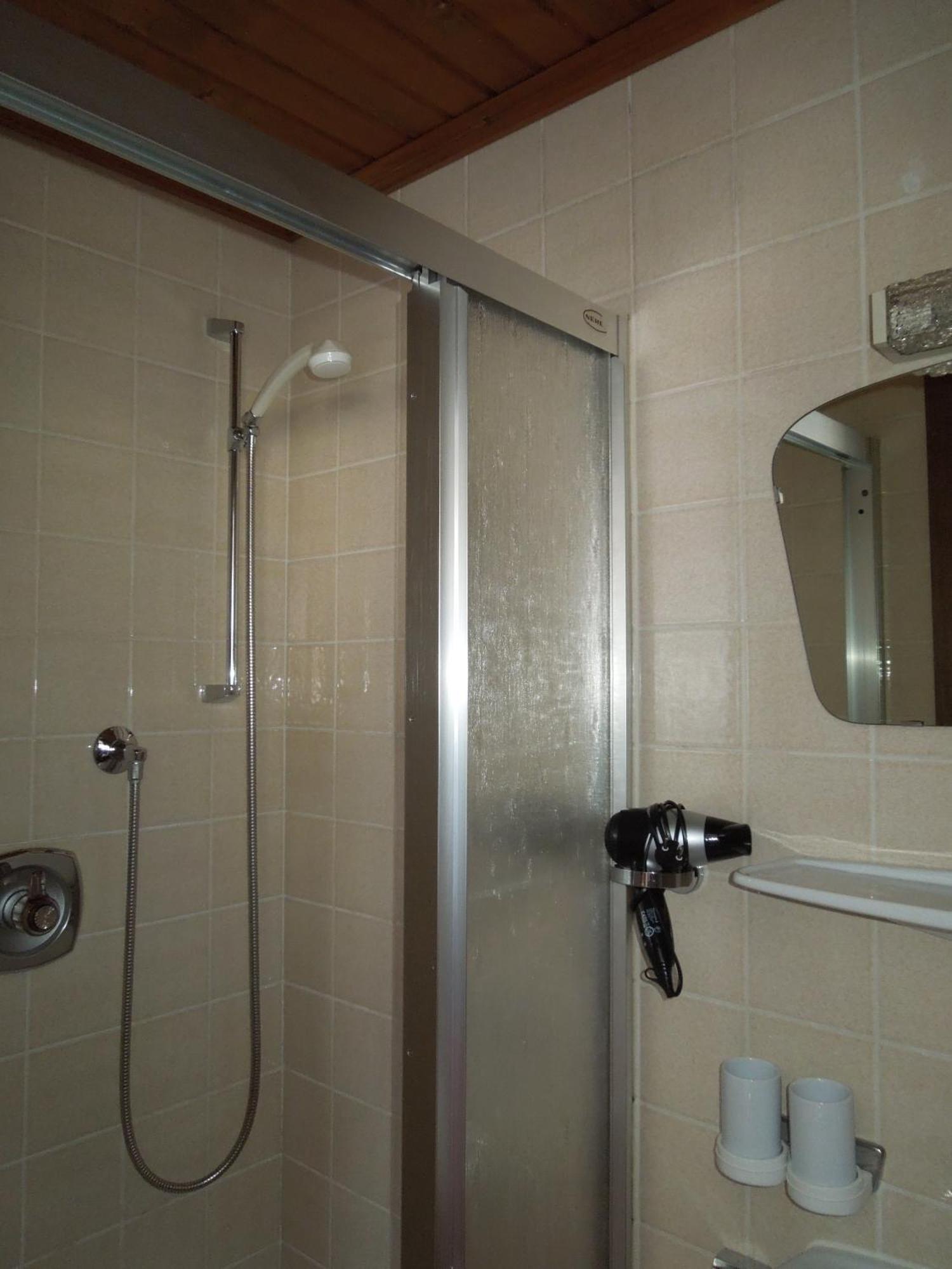 Bed and Breakfast Haus Bergkranz Лермос Номер фото